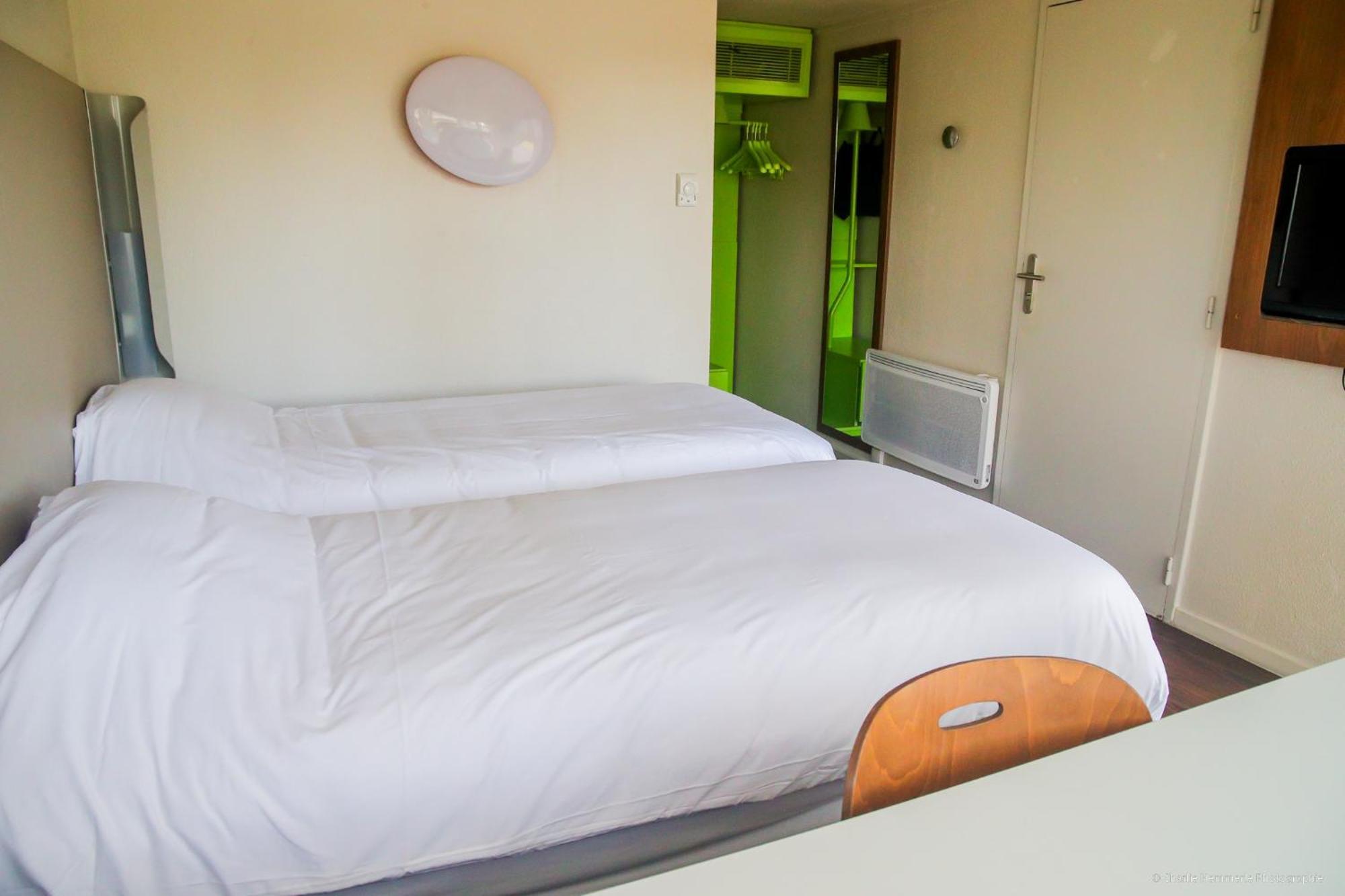 Campanile Montargis - Amilly Hotel Amilly  Exterior photo