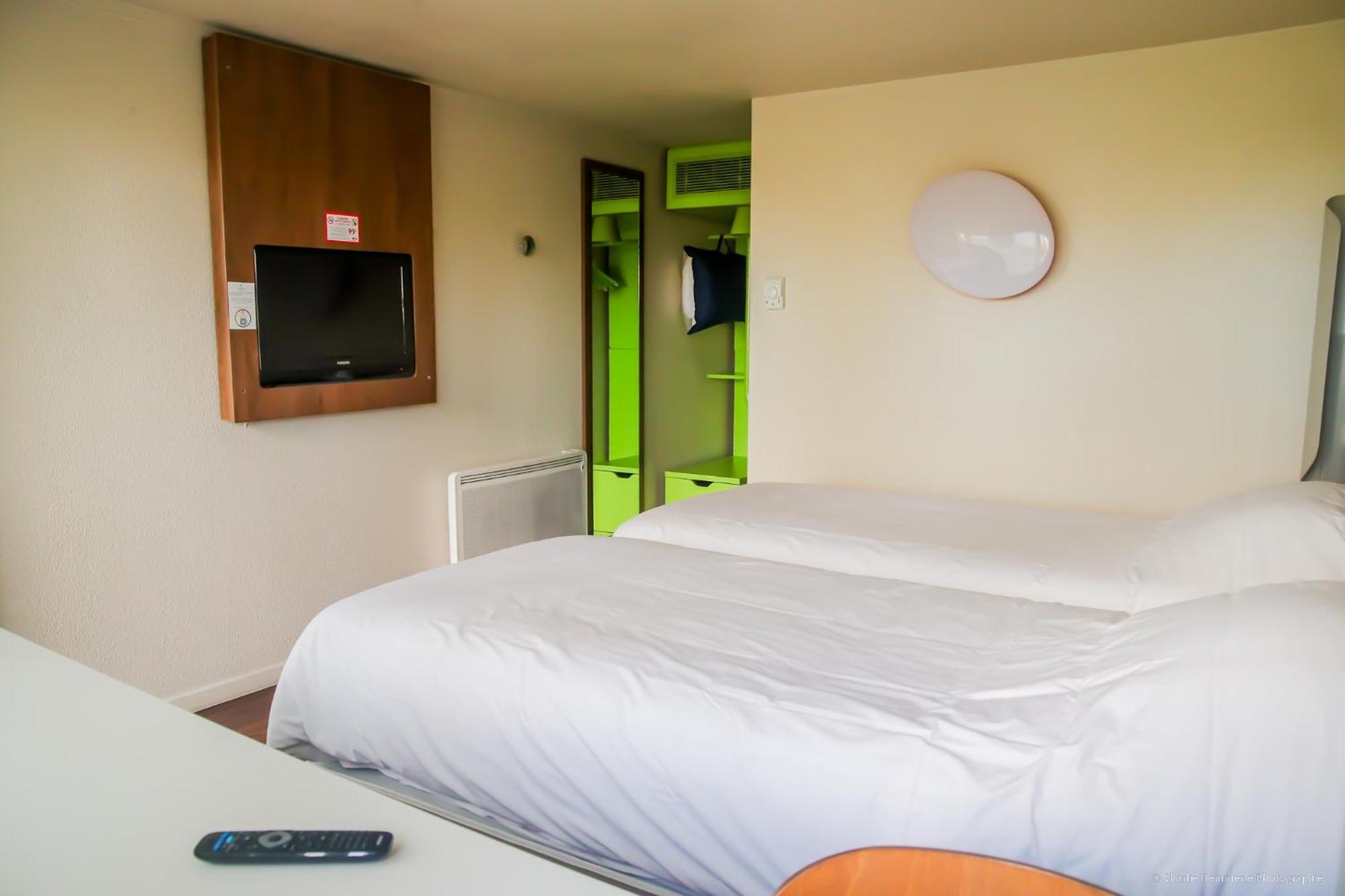 Campanile Montargis - Amilly Hotel Amilly  Exterior photo
